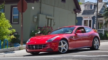  Ferrari FF    -